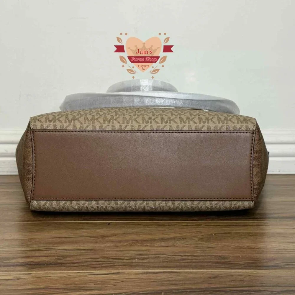 ❤️Michael Kors Signature Trio Color Coated Canvas Purse❤️ - Picture 6 of 17